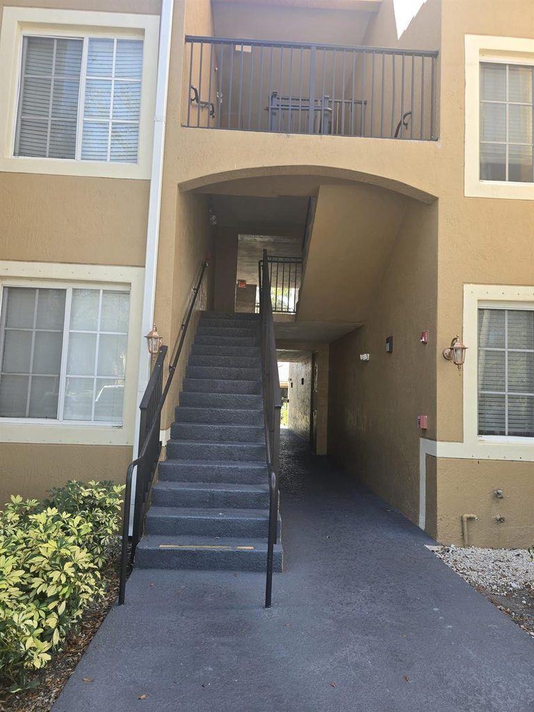 7970 N Nob Hill Road - Photo 11