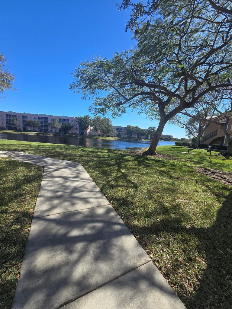 7970 N Nob Hill Road - Photo 16