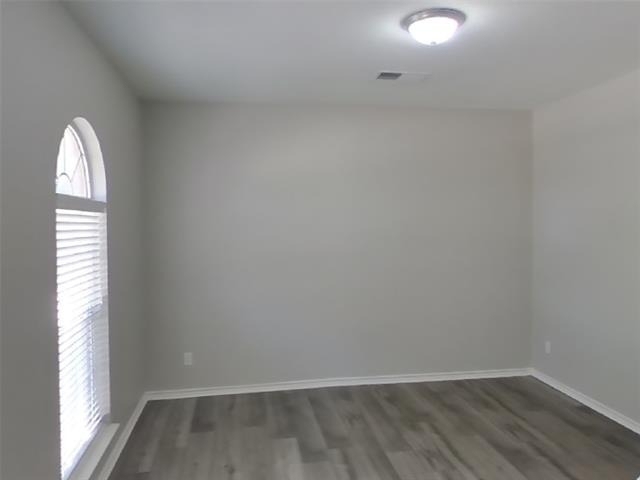 8401 Manchester Drive - Photo 4