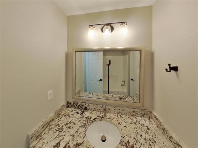 8401 Manchester Drive - Photo 16