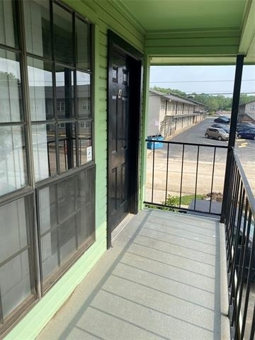 2221 Stella Street - Photo 0