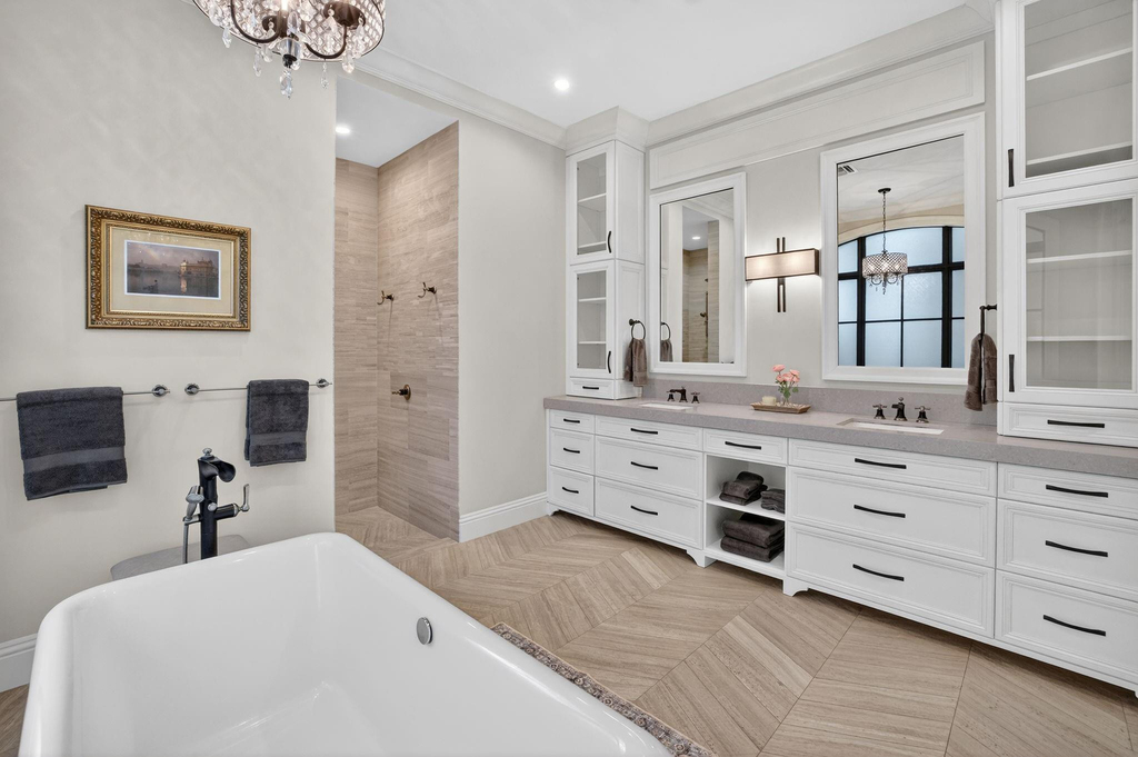 2425 Delmar Place - Photo 26