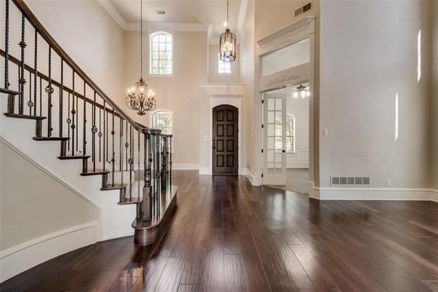 1433 Montgomery Lane - Photo 3