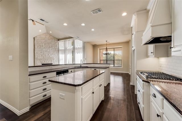 1433 Montgomery Lane - Photo 5