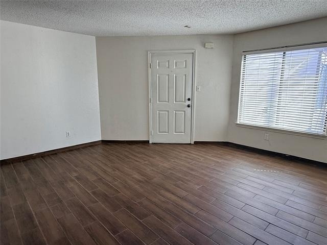 2300 Bamboo Drive - Photo 3
