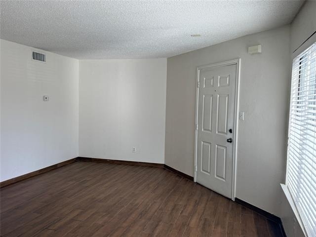 2300 Bamboo Drive - Photo 5
