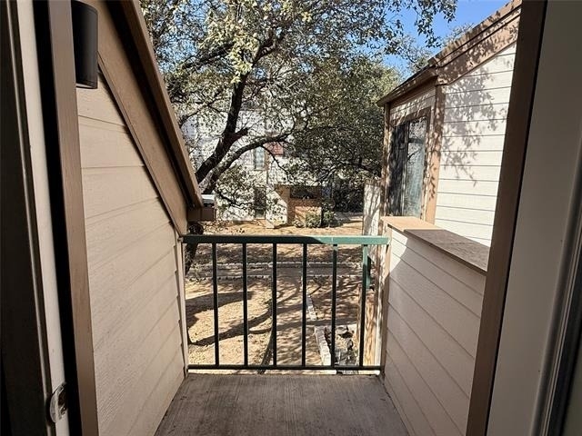 2300 Bamboo Drive - Photo 7