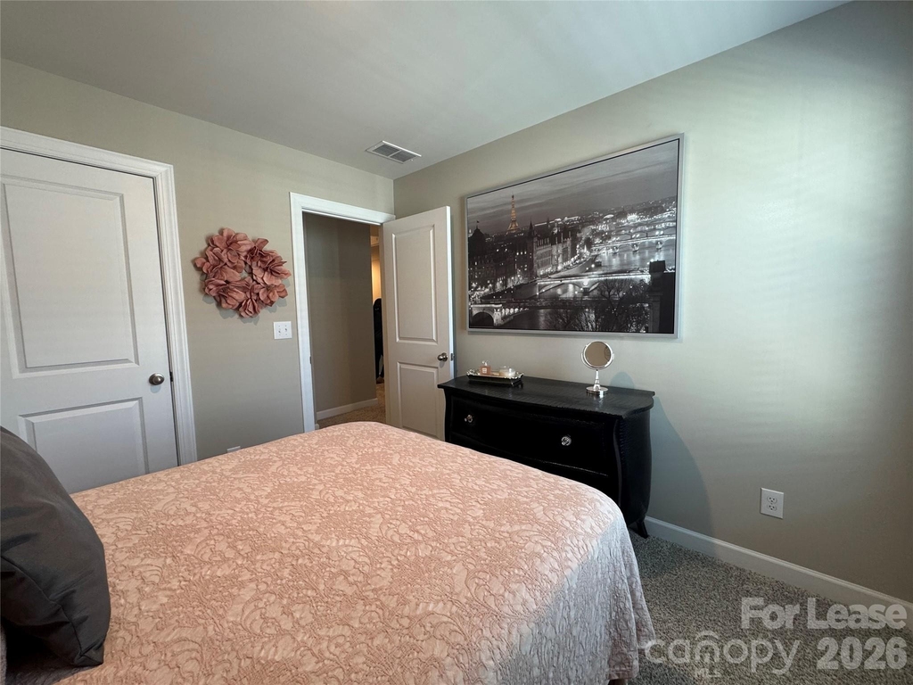 3738 Memorial Parkway - Photo 15