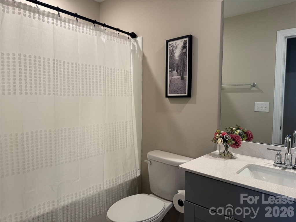 3738 Memorial Parkway - Photo 17