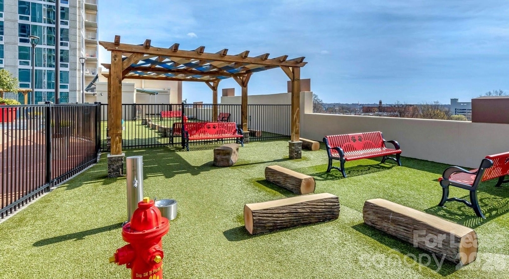 640 N Church Street - Photo 10