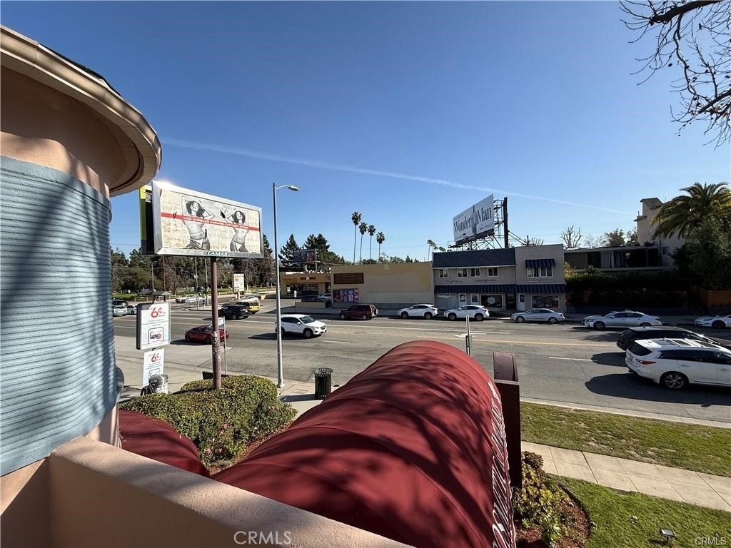 4343 Laurel Canyon Boulevard - Photo 24