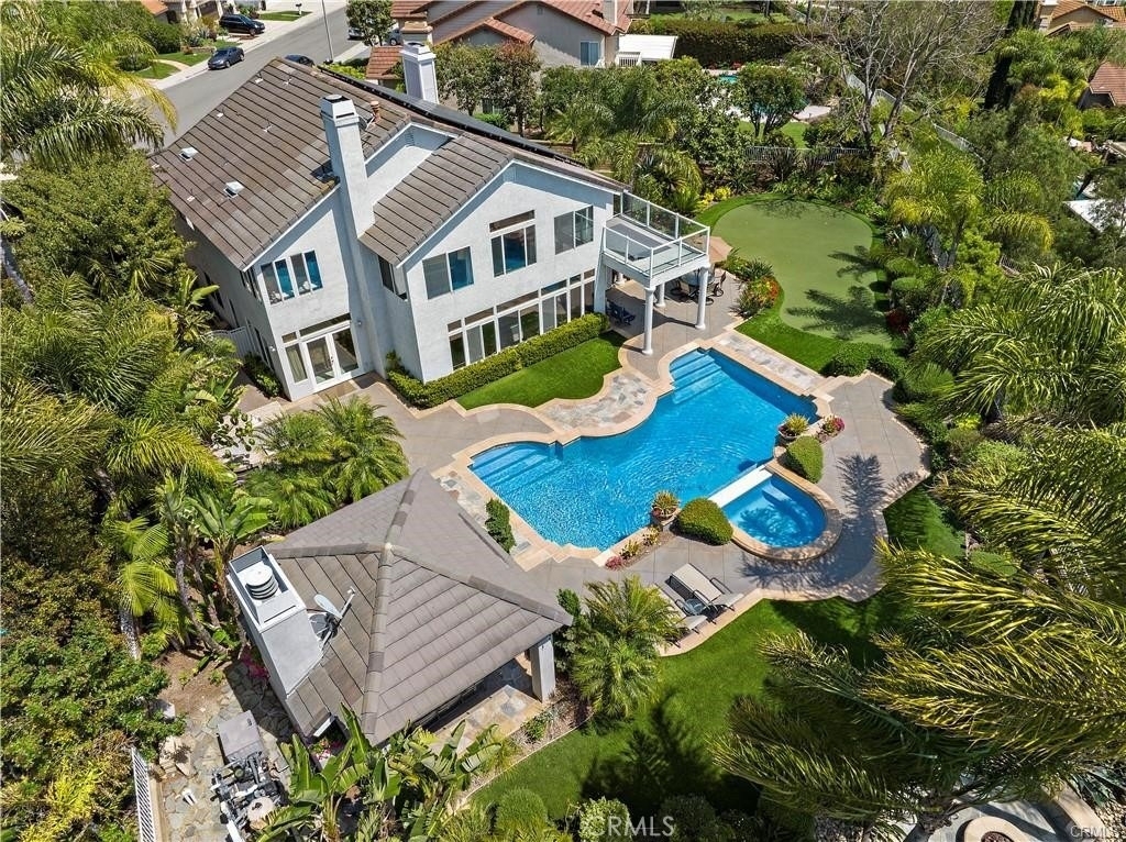 25606 Stratford - Photo 1