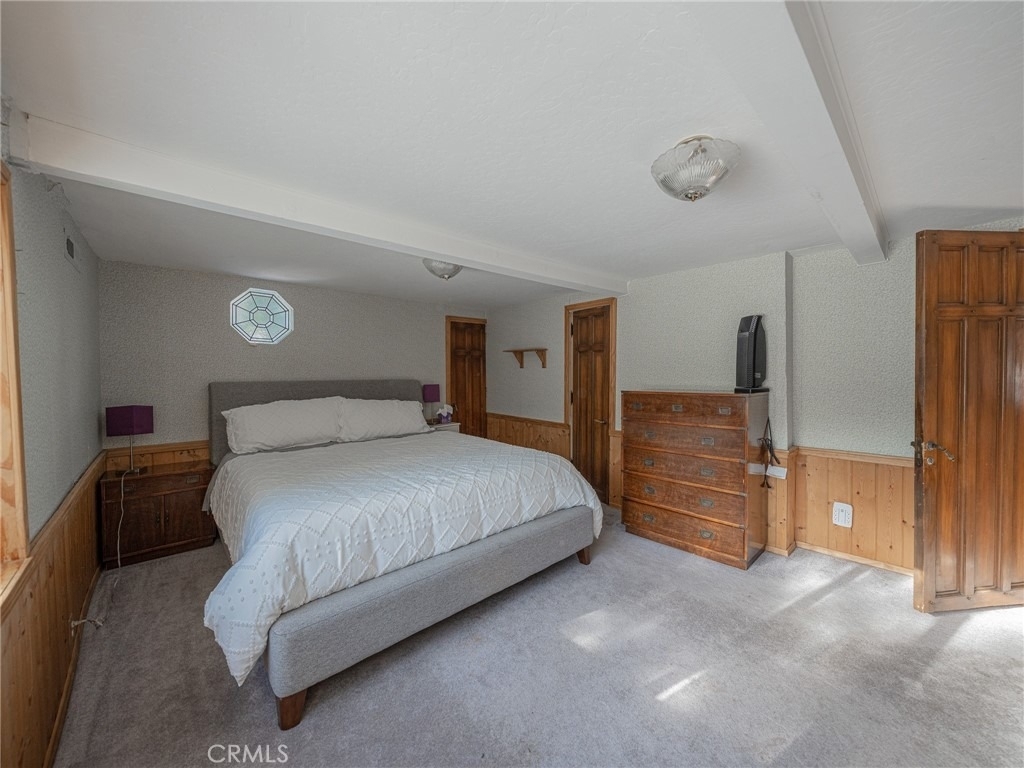 233 Corona - Photo 34