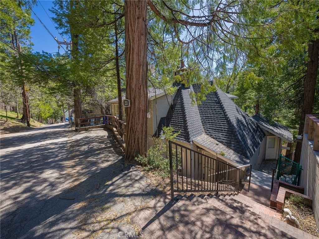 233 Corona - Photo 51