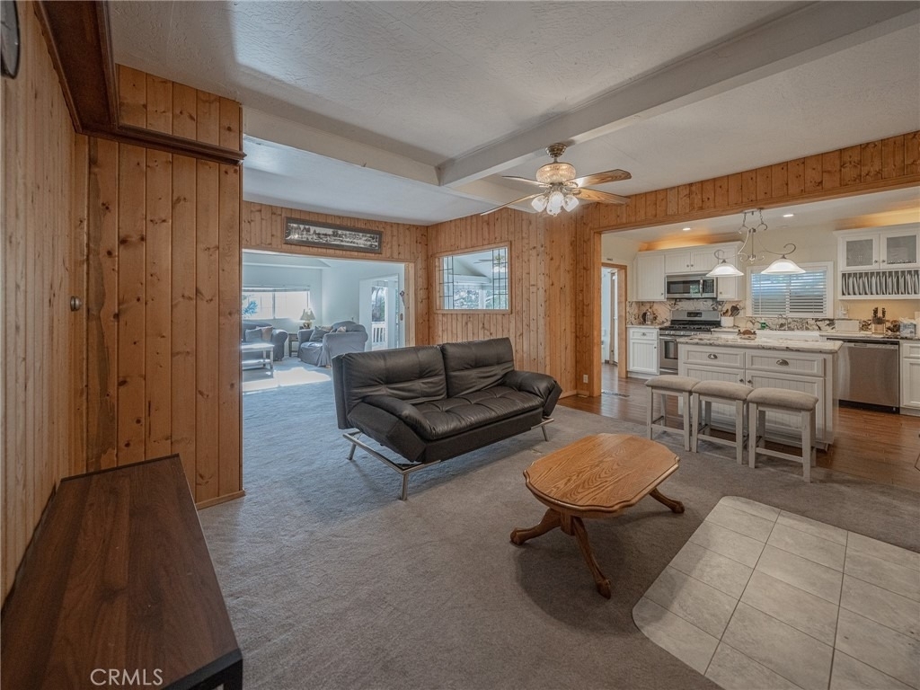 233 Corona - Photo 31