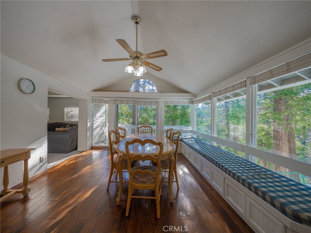 233 Corona - Photo 21