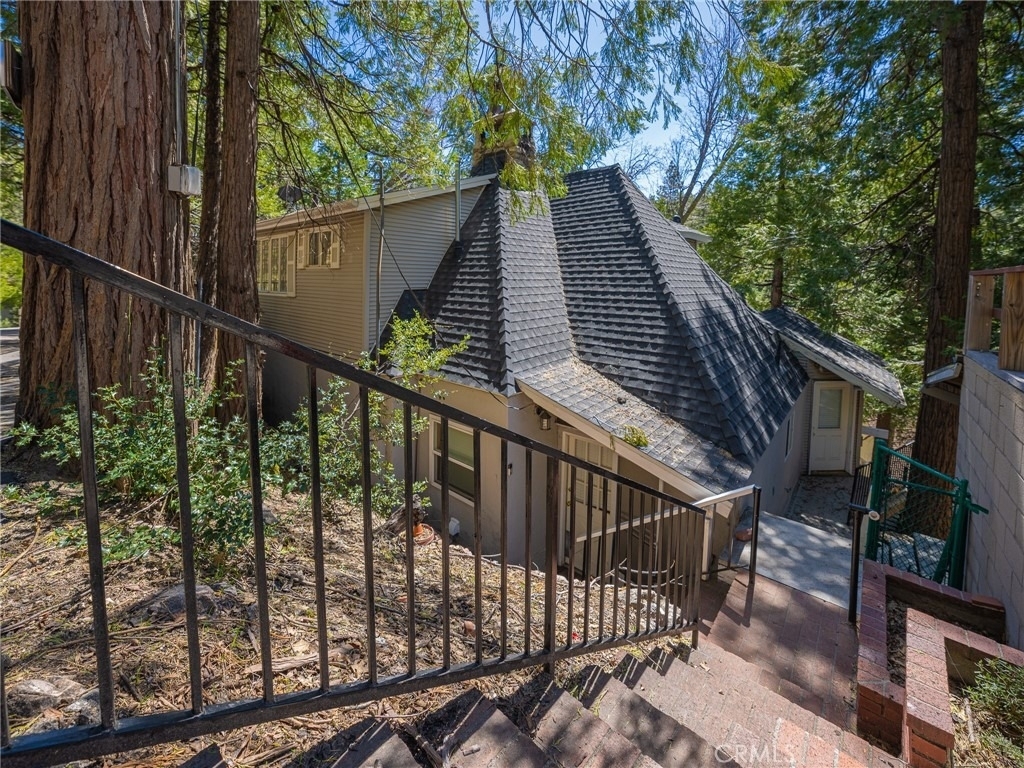 233 Corona - Photo 52