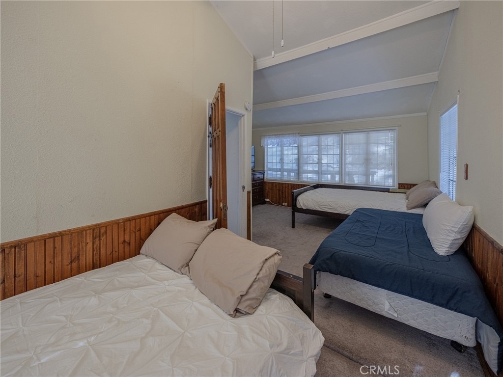 233 Corona - Photo 42