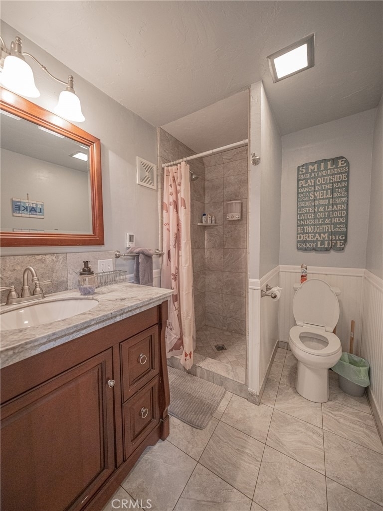 233 Corona - Photo 32