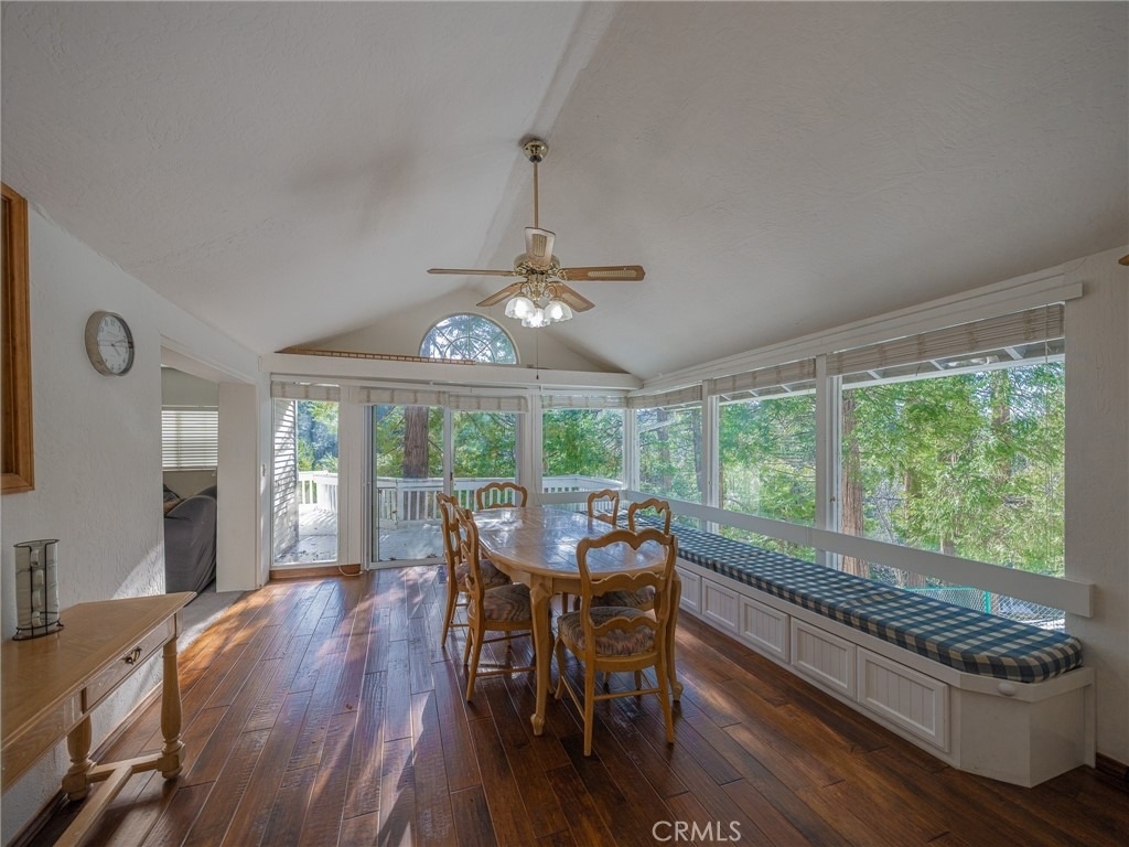 233 Corona - Photo 20