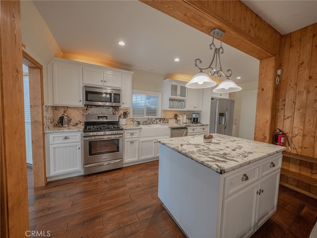 233 Corona - Photo 11