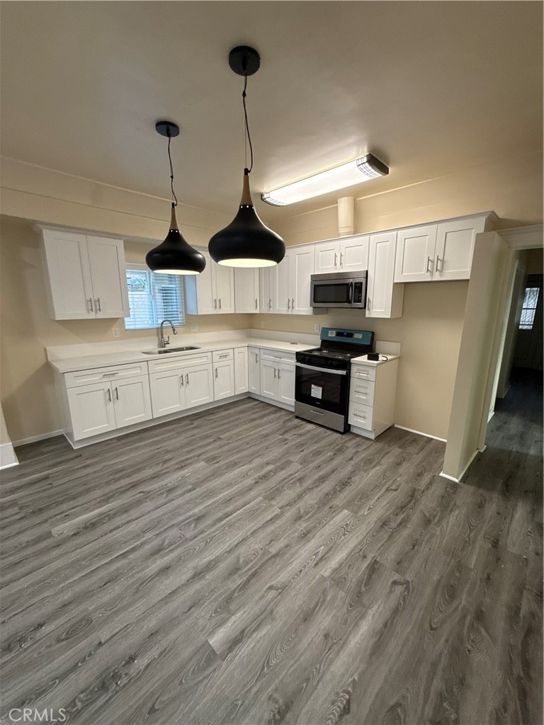 240 W 54th - Photo 1