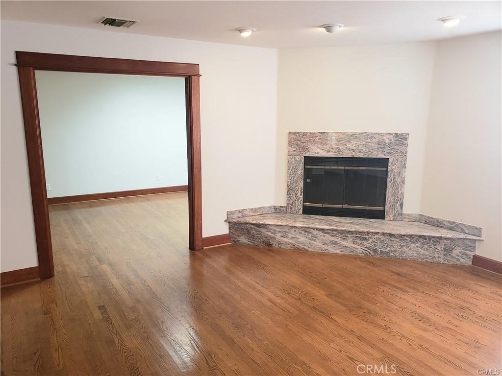 148 W Highland Avenue - Photo 2