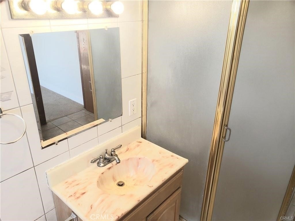 148 W Highland Avenue - Photo 12