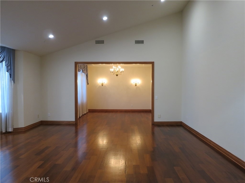713 Pamela Circle - Photo 5
