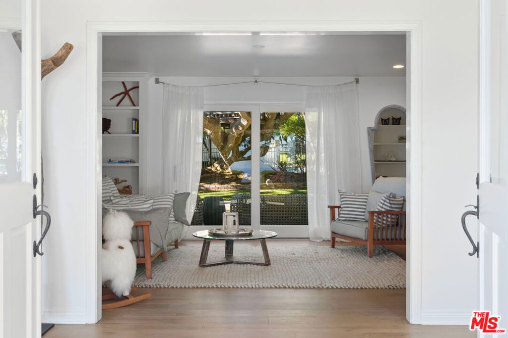 29225 Cliffside Drive - Photo 11
