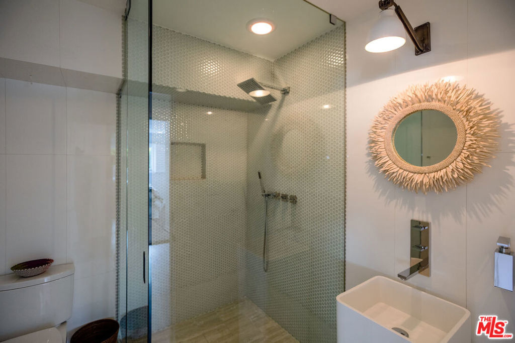 29225 Cliffside Drive - Photo 25