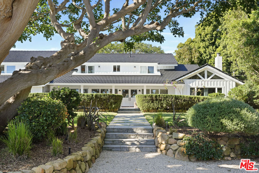 29225 Cliffside Drive - Photo 2