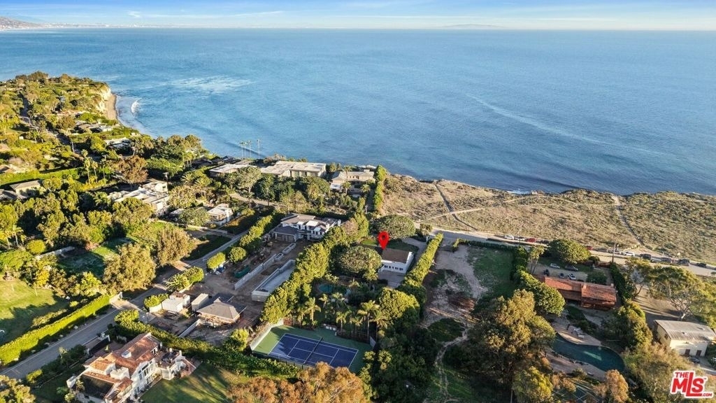 29225 Cliffside Drive - Photo 37