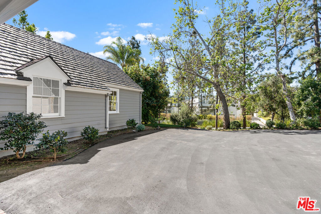 926 N Alpine Drive - Photo 27