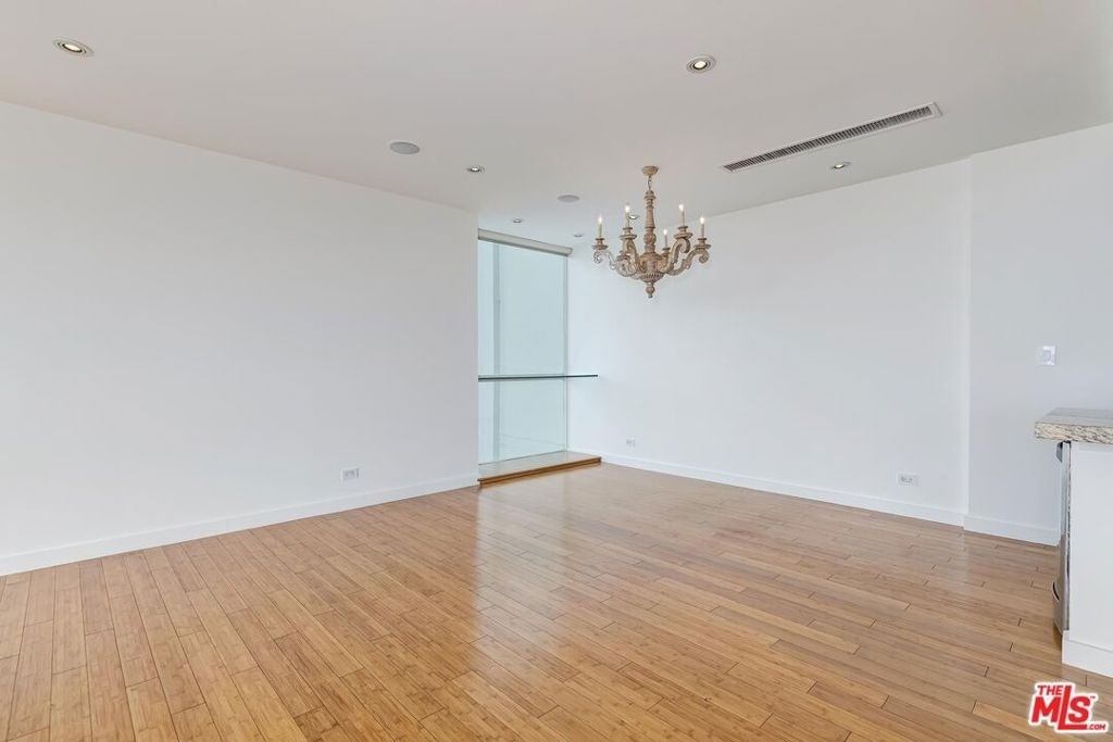 2222 Avenue Of The Stars - Photo 31