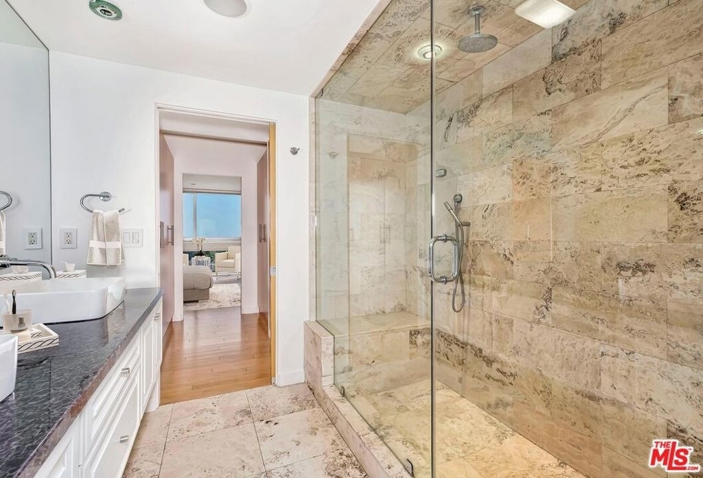 2222 Avenue Of The Stars - Photo 13