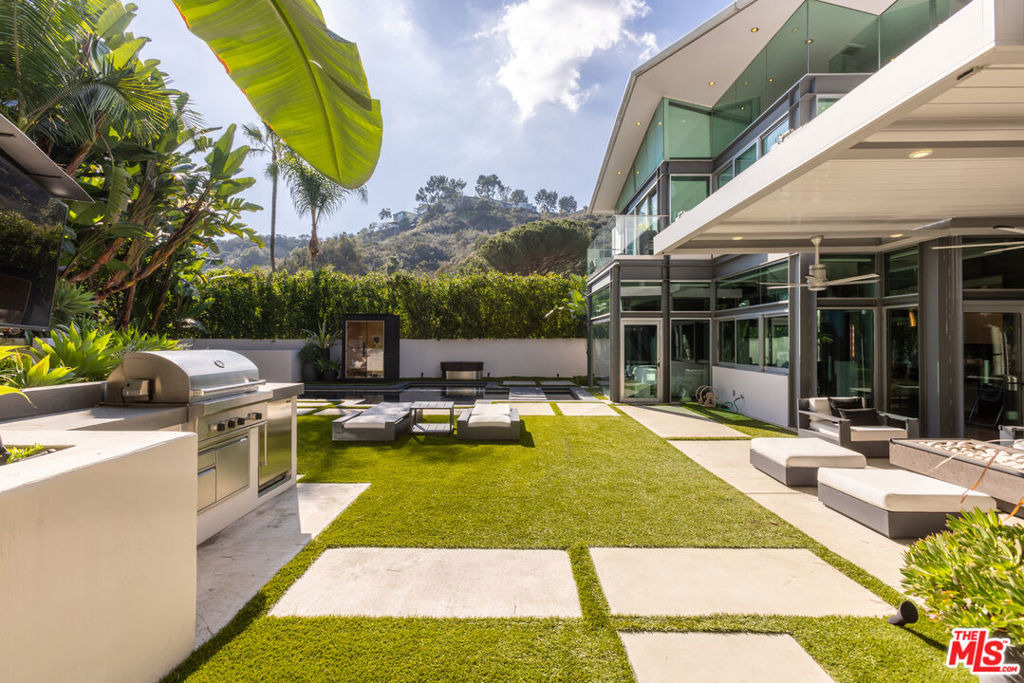 8538 Eastwood Road - Photo 4