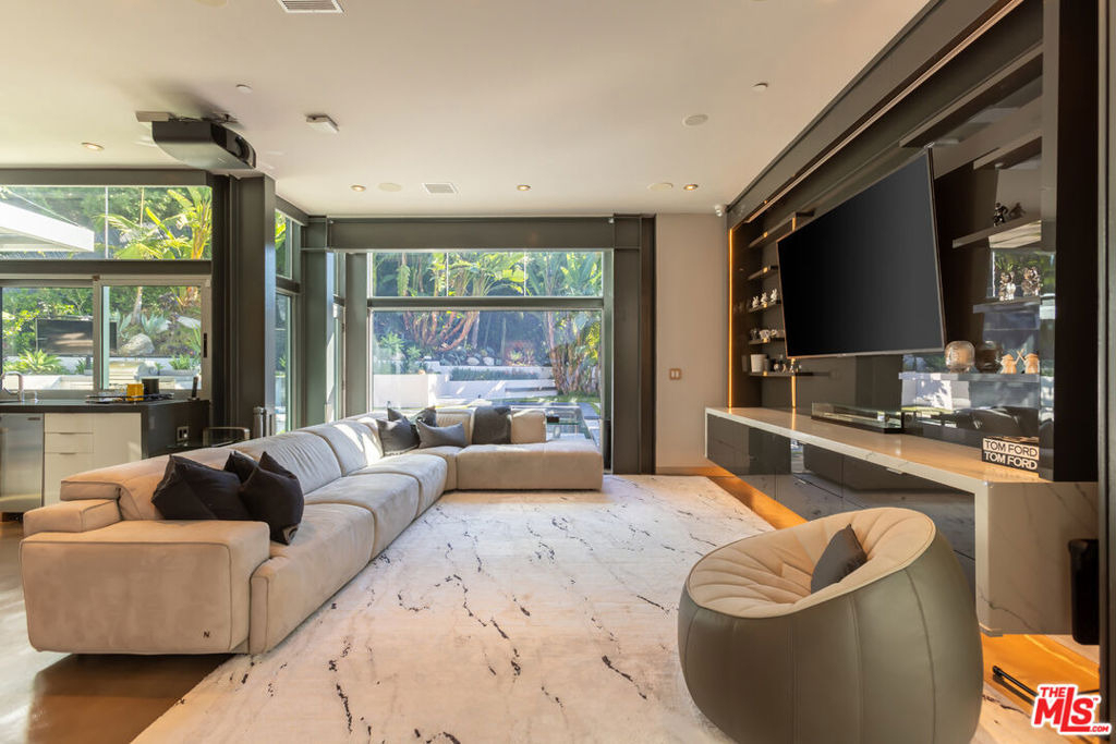 8538 Eastwood Road - Photo 42