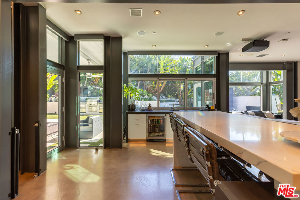 8538 Eastwood Road - Photo 37