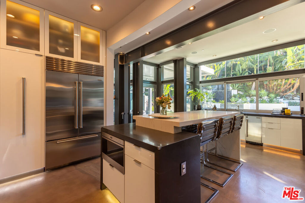 8538 Eastwood Road - Photo 38