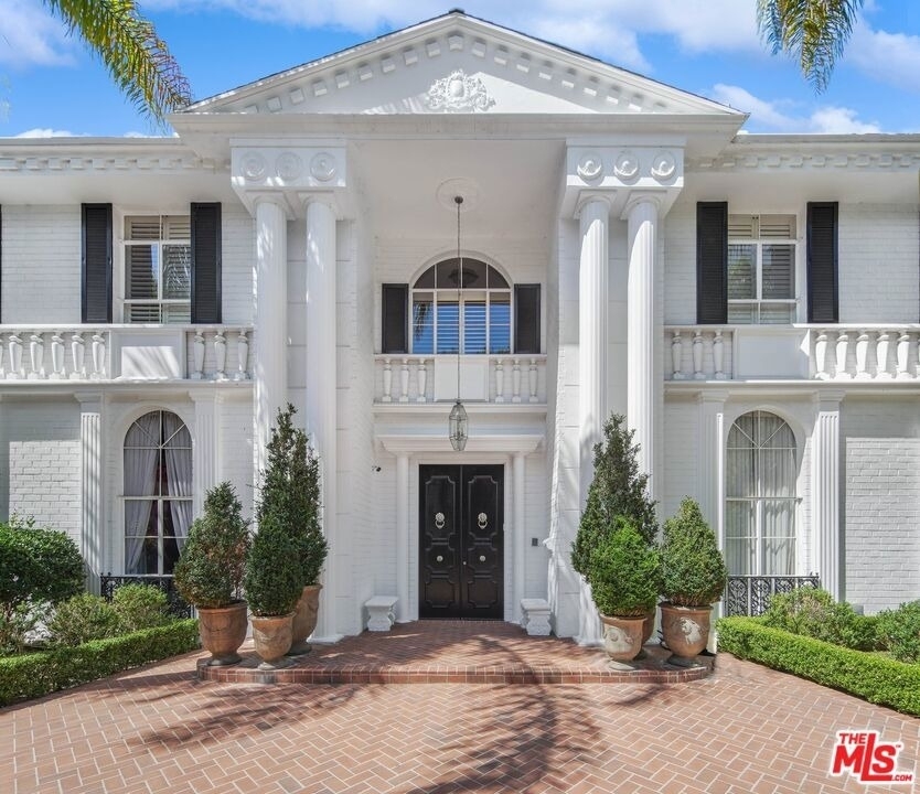 717 N Rodeo Drive - Photo 3