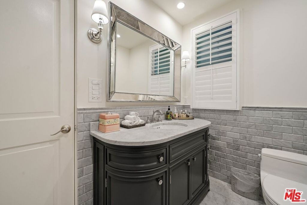 717 N Rodeo Drive - Photo 22