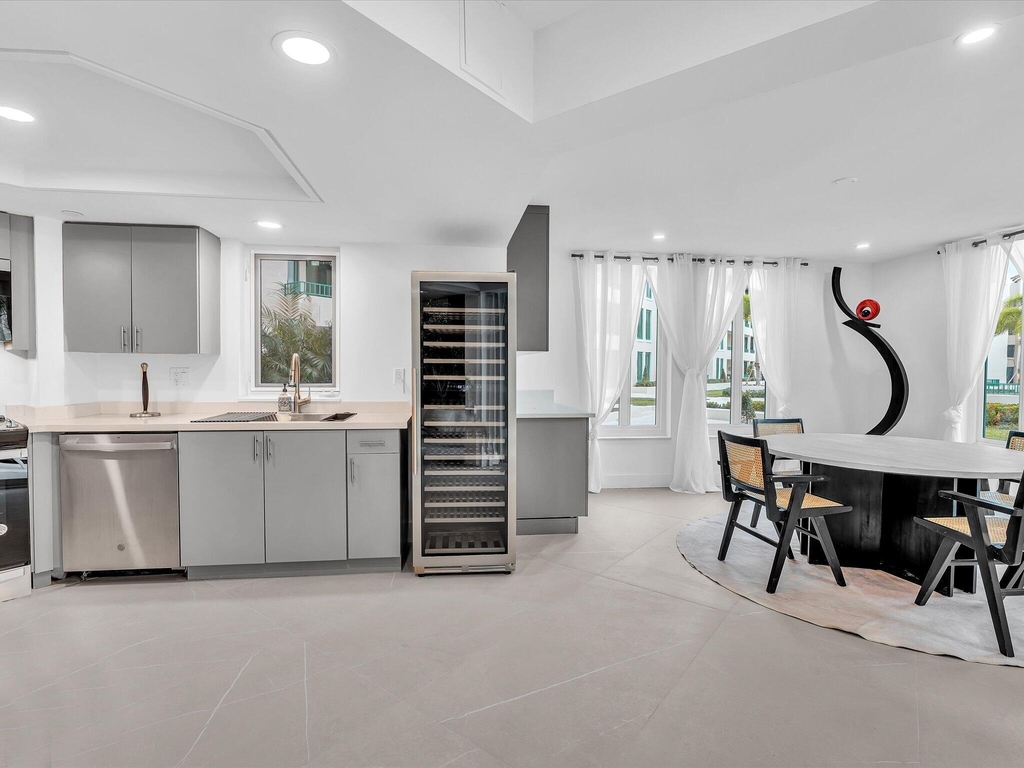 120 Se 5th Avenue - Photo 8