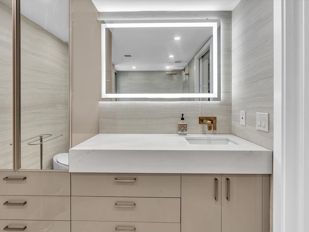 120 Se 5th Avenue - Photo 19