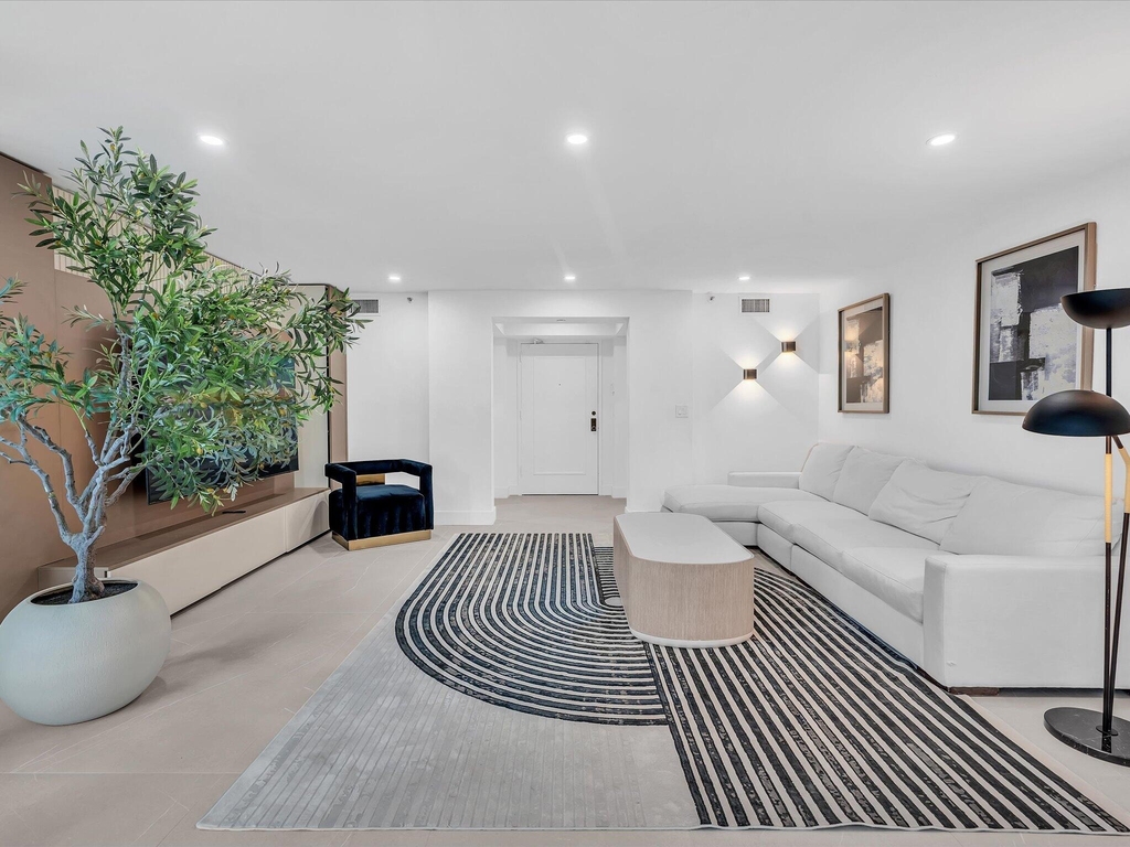 120 Se 5th Avenue - Photo 5