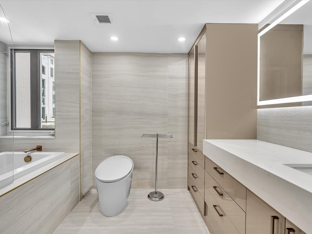 120 Se 5th Avenue - Photo 18