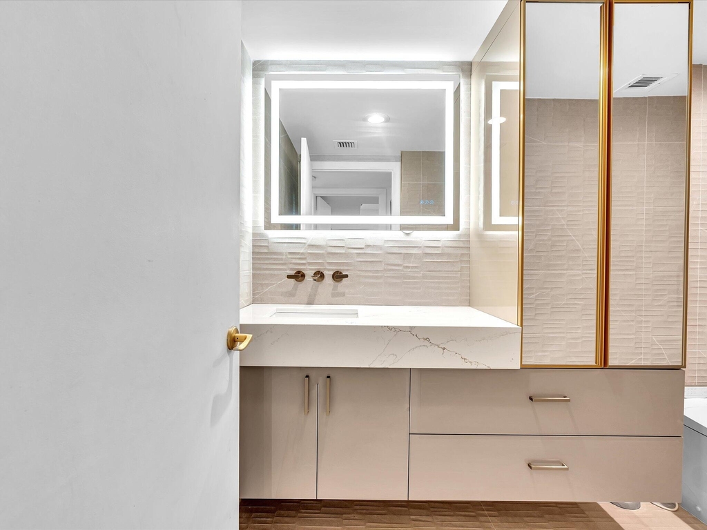 120 Se 5th Avenue - Photo 23
