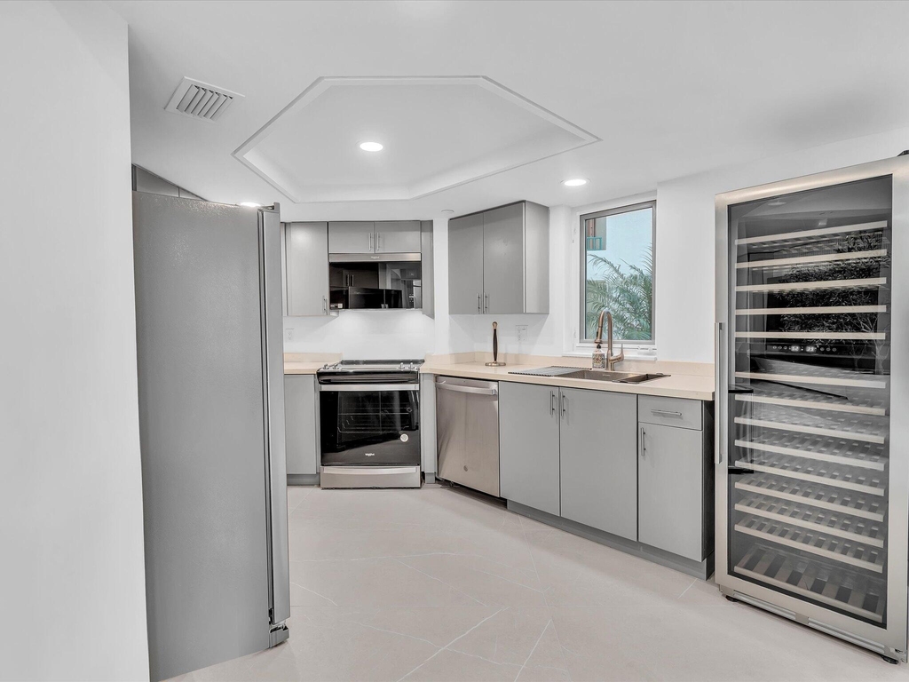 120 Se 5th Avenue - Photo 9