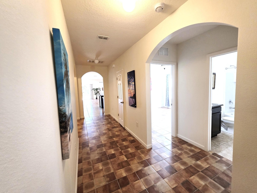 1440 Lexington Square Sw - Photo 3