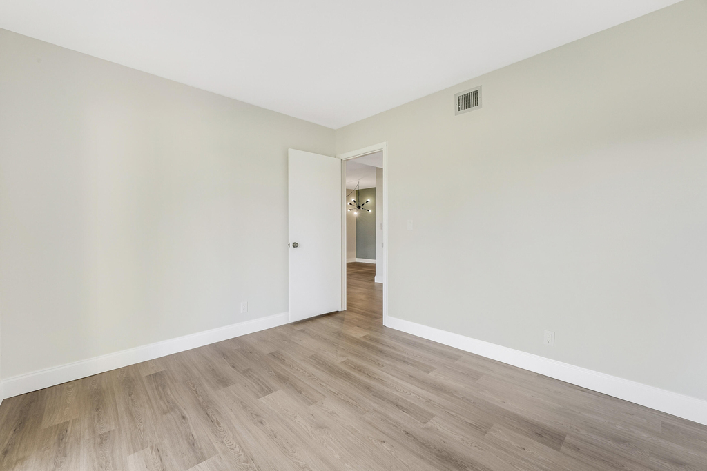 6489 Chasewood Drive - Photo 18